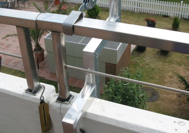 Überprüfung der Geländerpfosten